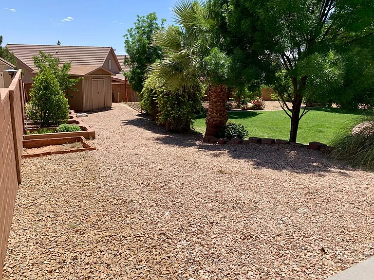 2276 E Greystone Dr — Photo 16