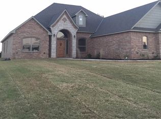 607 Catalina Pl, Elgin, OK 73538