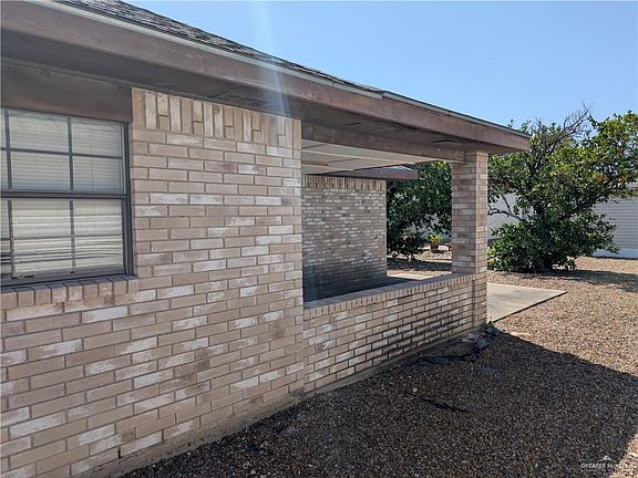3rd image of 503 Capricorn St