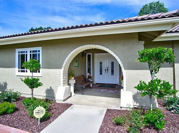 5th image of 2549 San Antonio Cres E