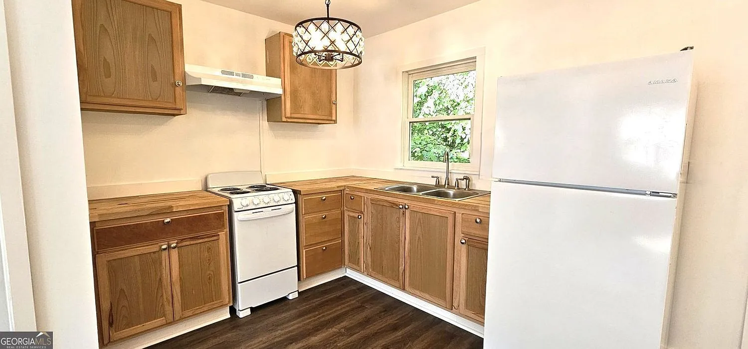 1 bed, 1.0 bath, 500 sqft, $1,700 — Photo 3