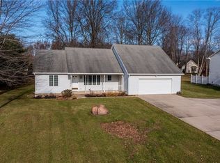 3601 Tiffany Ln, Hermitage, PA 16148