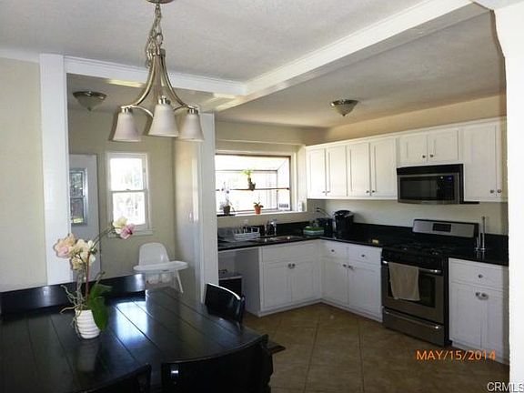 3rd image of 1648 W 106th St