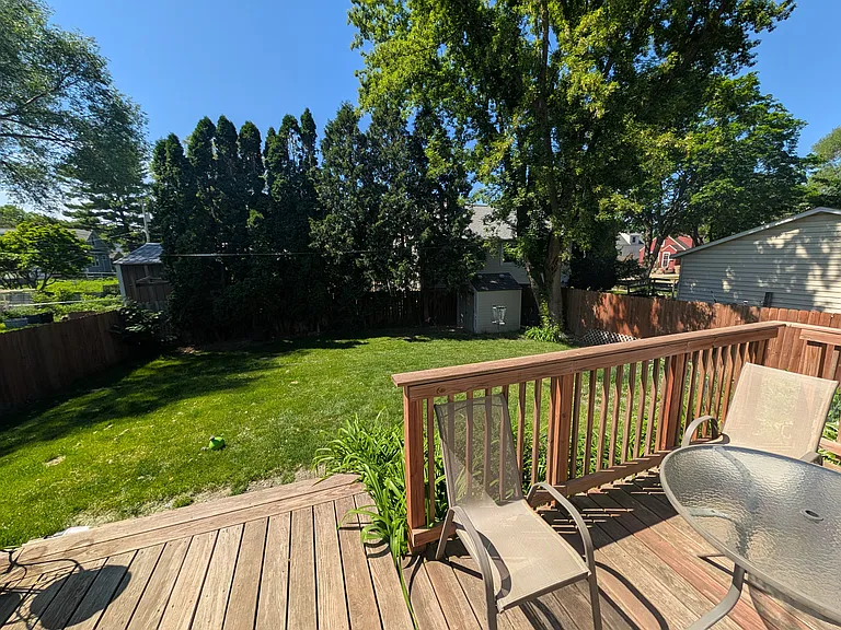 2837 Commercial Ave — Photo 18