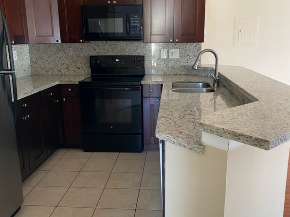 2550 SW 18th Ter APT 1811