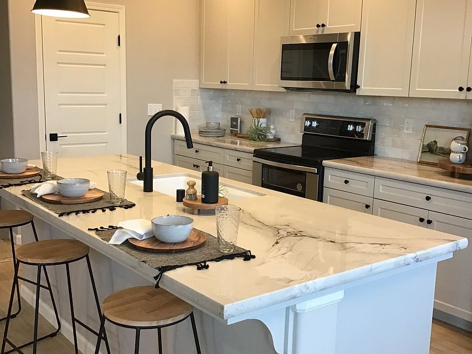 2nd image of LOT 16 ? 6288 Ave #306