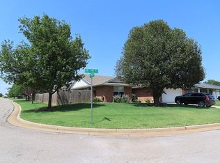 12433 NW 3rd Pl, Yukon, OK 73099