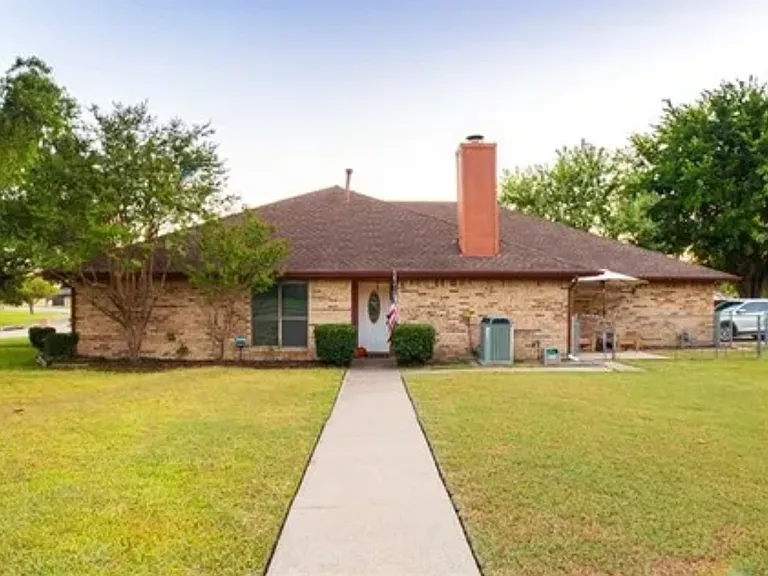 3440 Salmon St — Photo 1