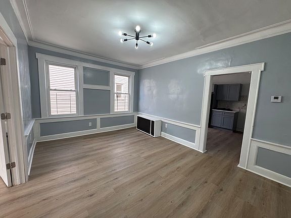 3rd image of 51 Schley St #3