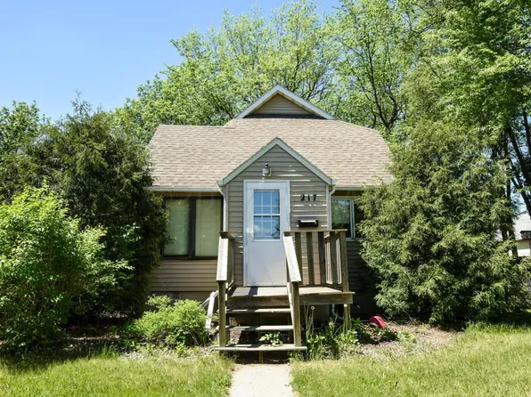 217 10th St S, Breckenridge, MN 56520