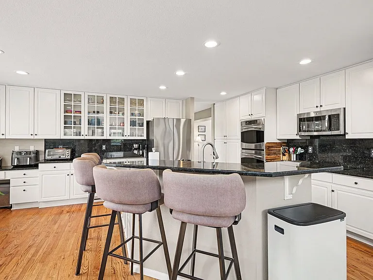 5525 Samuel Peak — Photo 10