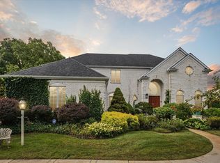 15306 Longford Dr, Granger, IN 46530