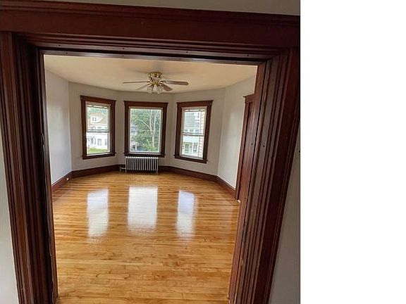 5th image of 46 Elizabeth St #2