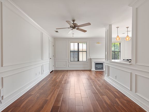 3rd image of 1204 Marshall Ln APT 6