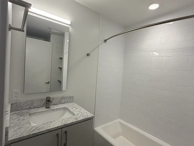 55-56 Brighton Ave #U415 — Photo 10