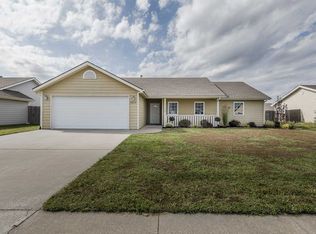 2805 Brookville Dr, Manhattan, KS 66502