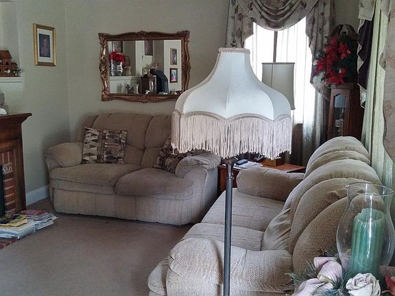 5th image of 4188 Carmanwood Dr
