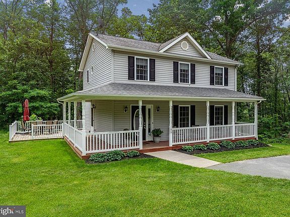 3rd image of 506 Fawn Dr