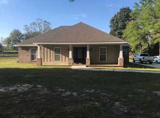 9018 Vick Ln, Semmes, AL 36575