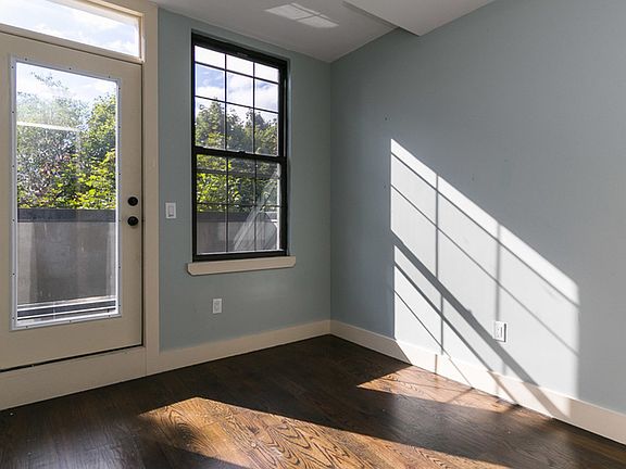 4th image of 860 Macon St #3B