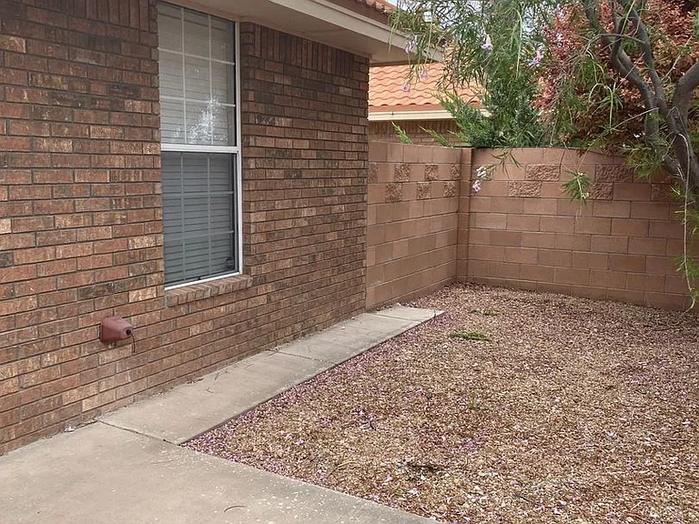 320 Sherrill Ln — Photo 16