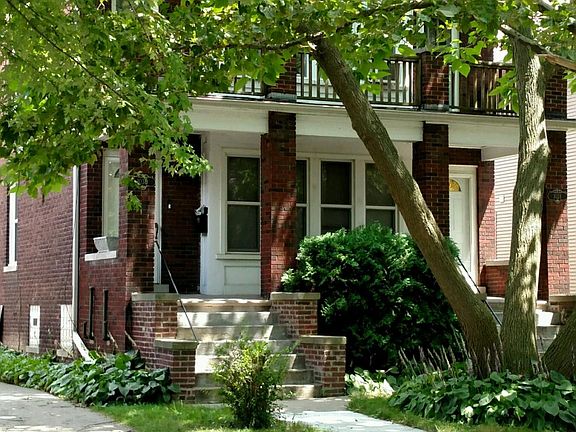 2nd image of 1030 Maryland St
