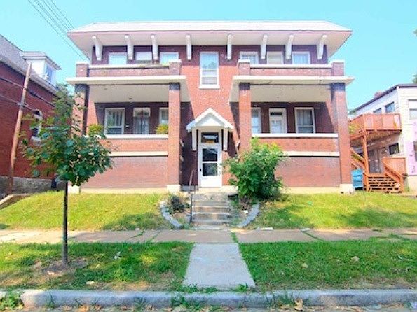 Located on a quiet street walking distance to Tower Grove Pa