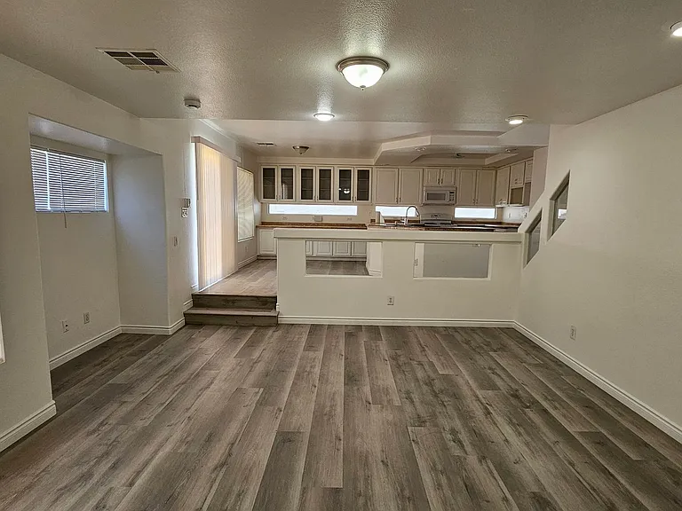 10071 Cheyenne Dawn St — Photo 4