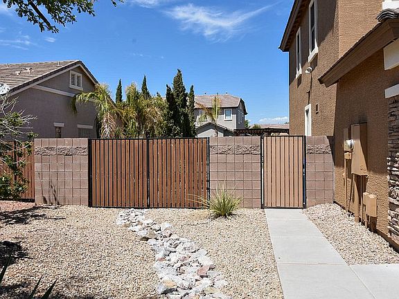 3rd image of 19146 E Mockingbird Dr