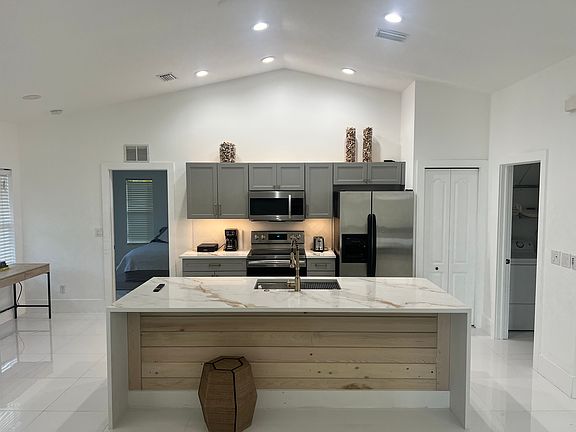 2nd image of 27300 Imperial Oaks Cir