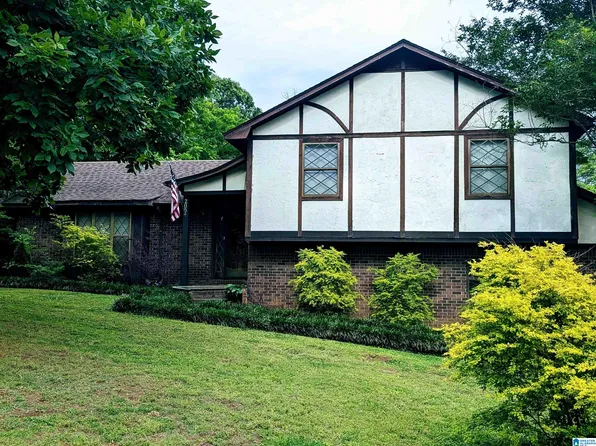200 Skyline Dr, Russellville, AL 35653