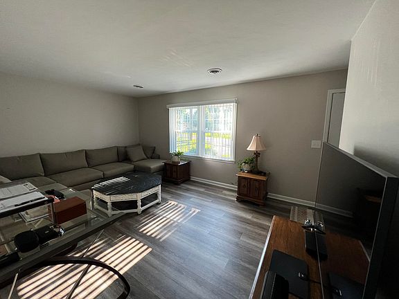 4th image of 503 Poplar Ave