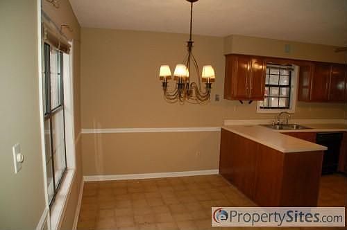 4th image of 4118 Cohasset Cv