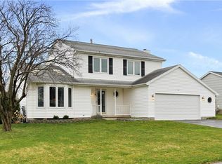 19 Cooper Dr, Hilton, NY 14468