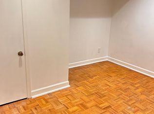 200 Colesville Manor Dr, Silver Spring, MD 20904