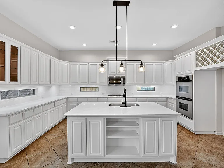 4004 Buckhaven Cv — Photo 3