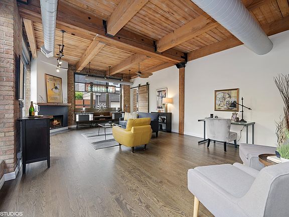5th image of 2804 N Lakewood Ave APT 108