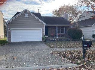 9506 River Trail Dr, Louisville, KY 40229