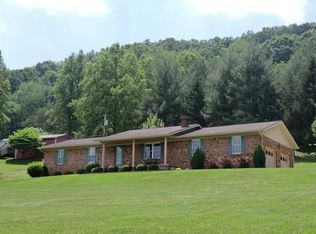 1941 Winfield Rd, Winfield, WV 25213