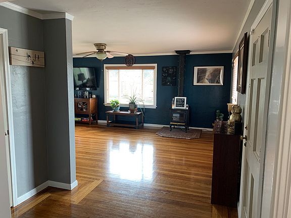 5th image of 123 Hennessy Dr