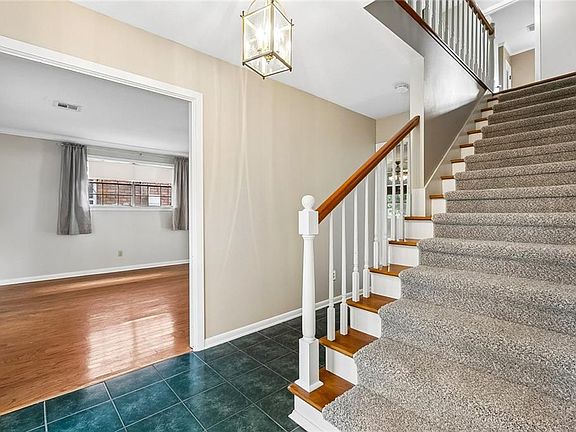 3rd image of 3605 Wanda Lynn Dr