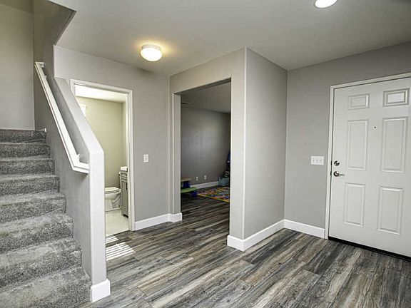 3rd image of 3068 E Justin Ct