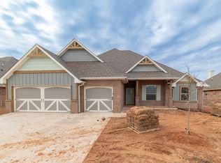 12909 Red Spruce Cir, Oklahoma City, OK 73142