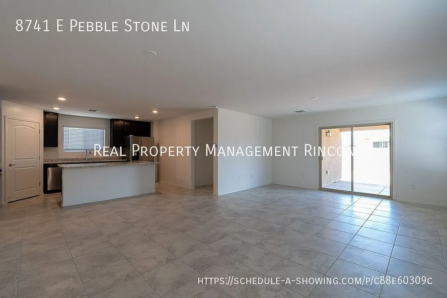 Beautiful & Bright 3-Bed, 2-Bath on Tucson's Eastside! — Photo 3