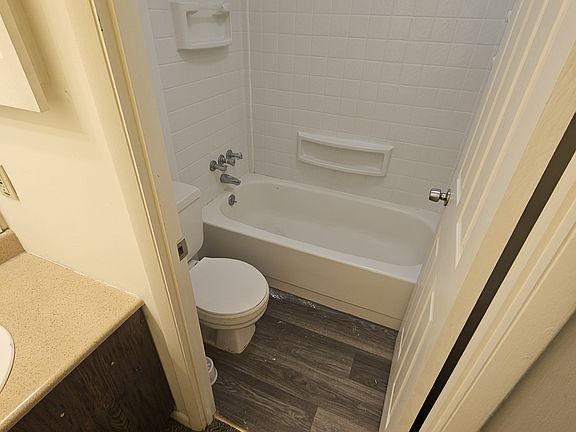 2nd image of 10963 Midland Blvd