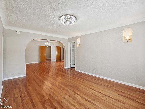 5th image of 8223 W 30th St
