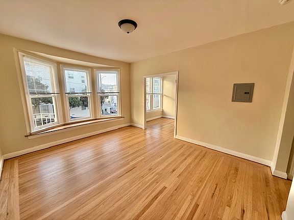 4th image of 2150 Balboa St #103