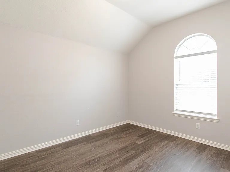 1140 Victory Bells Dr — Photo 14