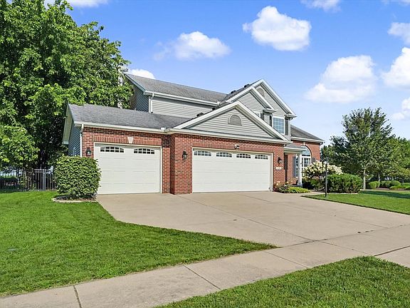 3rd image of 2101 Talans Dr