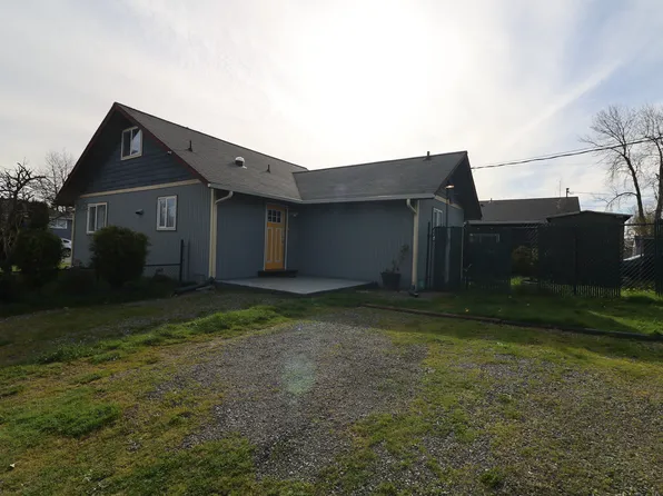 831 E 56th St, Tacoma, WA 98404